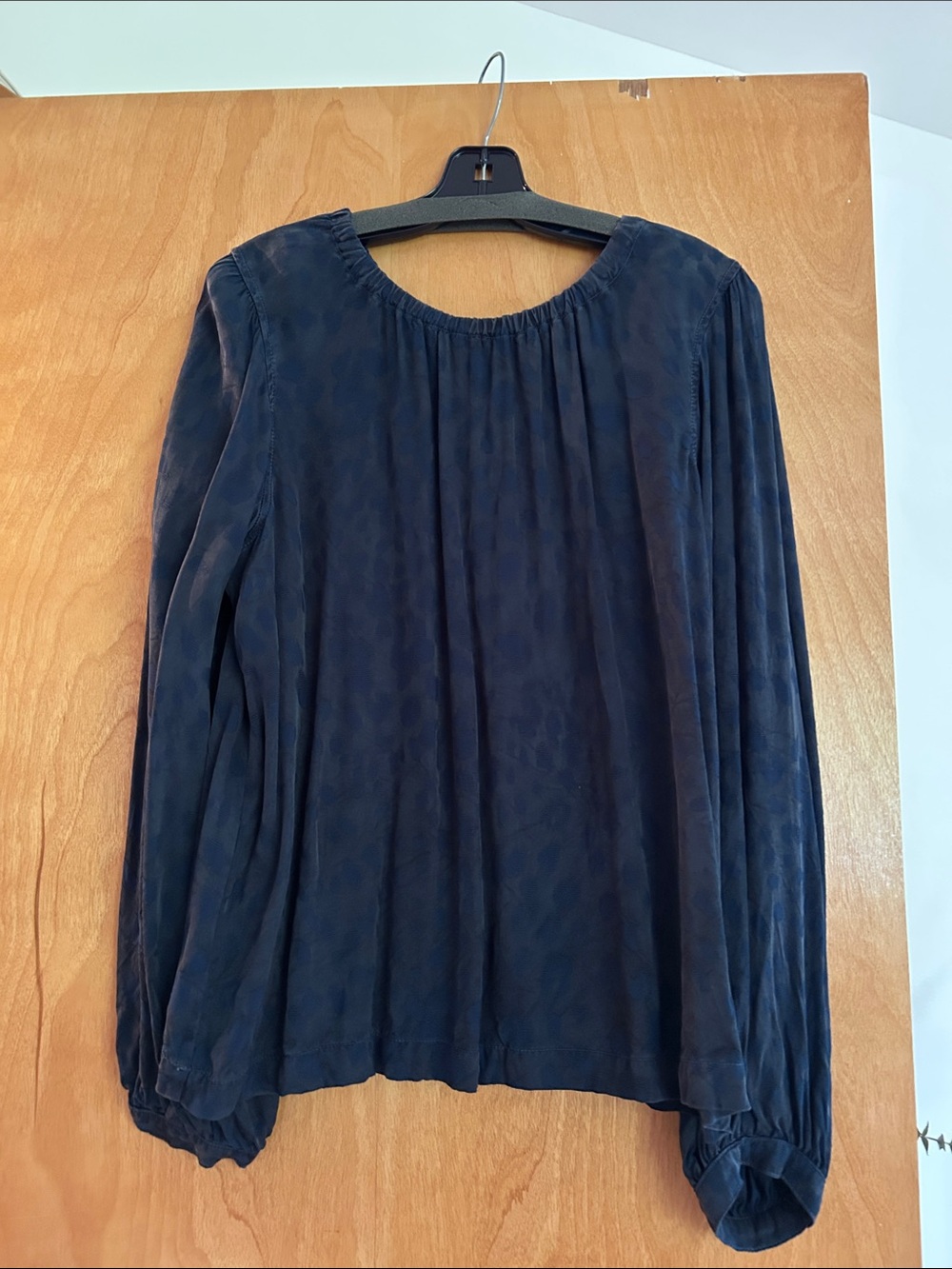 Bella Dahl Blouse
Cupro and Rayon
Made in USA